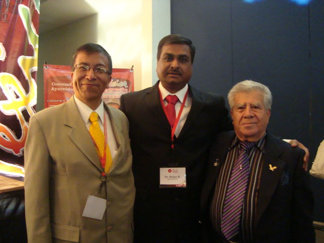 Dr. Suhas & Los Donjuanes Zrii
