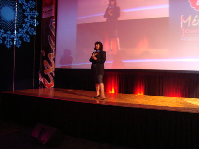 Presentación de Leonor Gonzales
